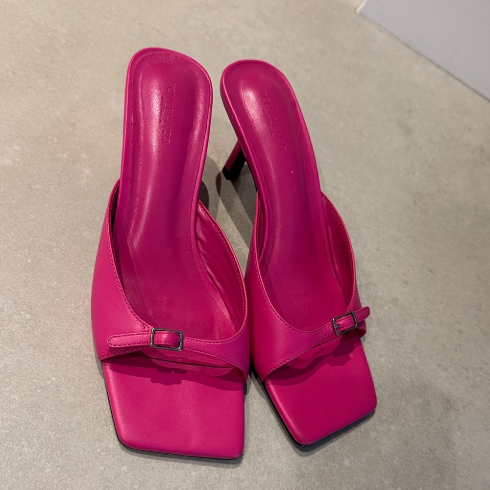 Women's Hot Pink Square-Toe Heeled Mules